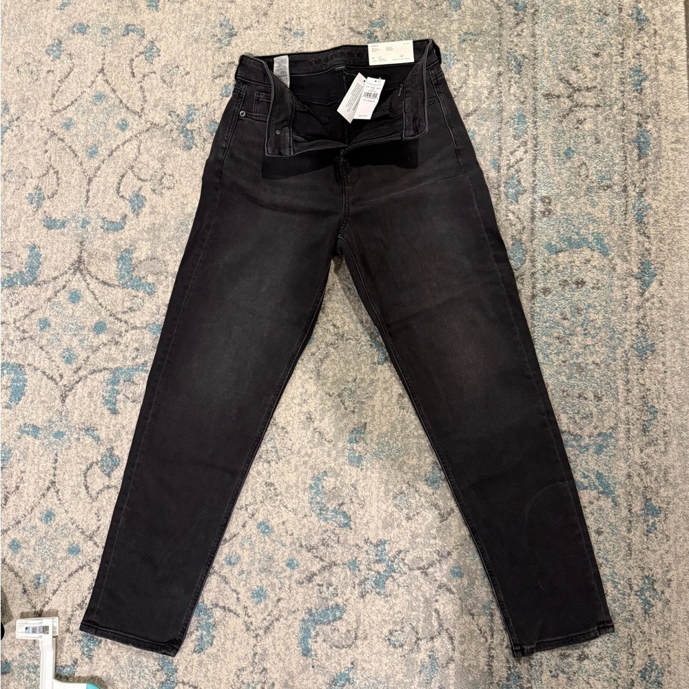 Black Ankle Cropped High-Rise Jeans